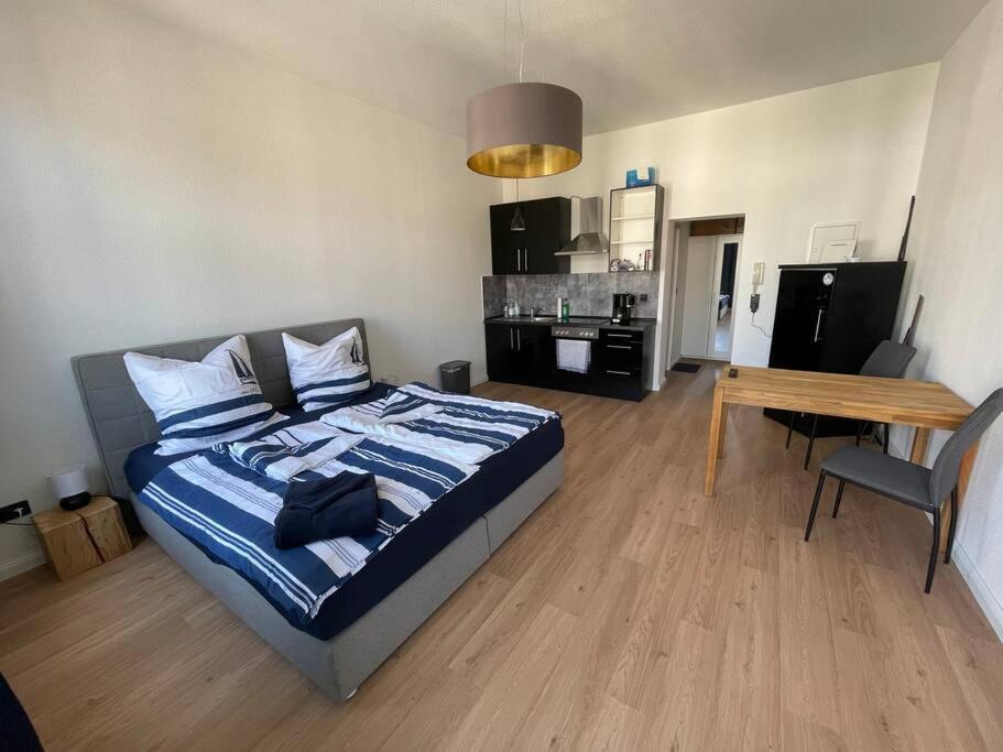 Innenstadt Refugium In Ruhiger Wasserlage+Balkon Leipzig Luaran gambar